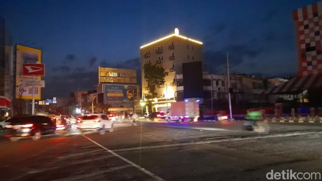 Jejak Kegelapan Dan Asa Konektivitas Ketika Medan Diterpa Mati Listrik Total